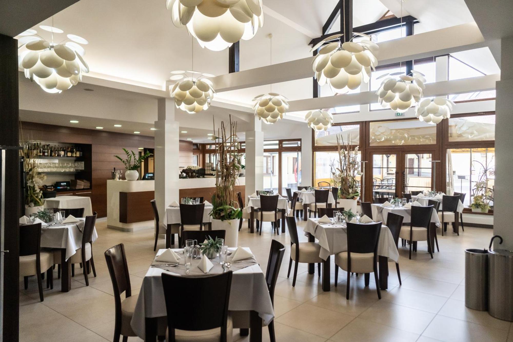 Hotel Sladovna Cerna Hora Luaran gambar