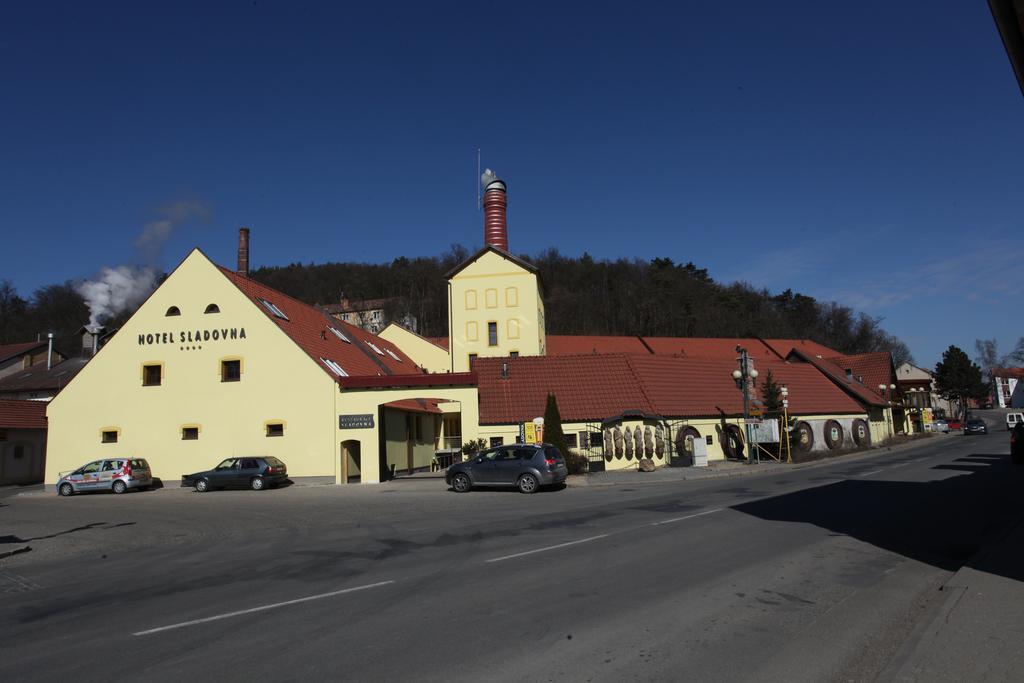 Hotel Sladovna Cerna Hora Luaran gambar